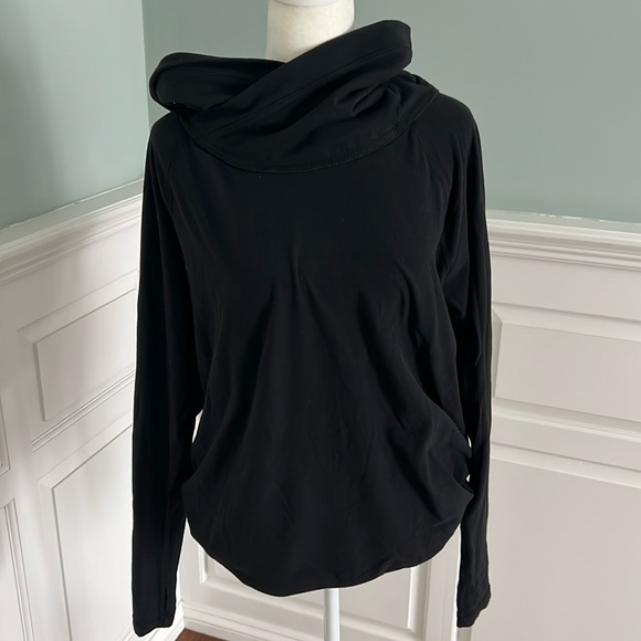 lululemon athletica Tops - Lululemon relaxed neck top
